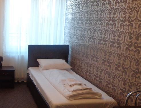 Hotel & Restauracja Euforia Garwolin Rom bilde